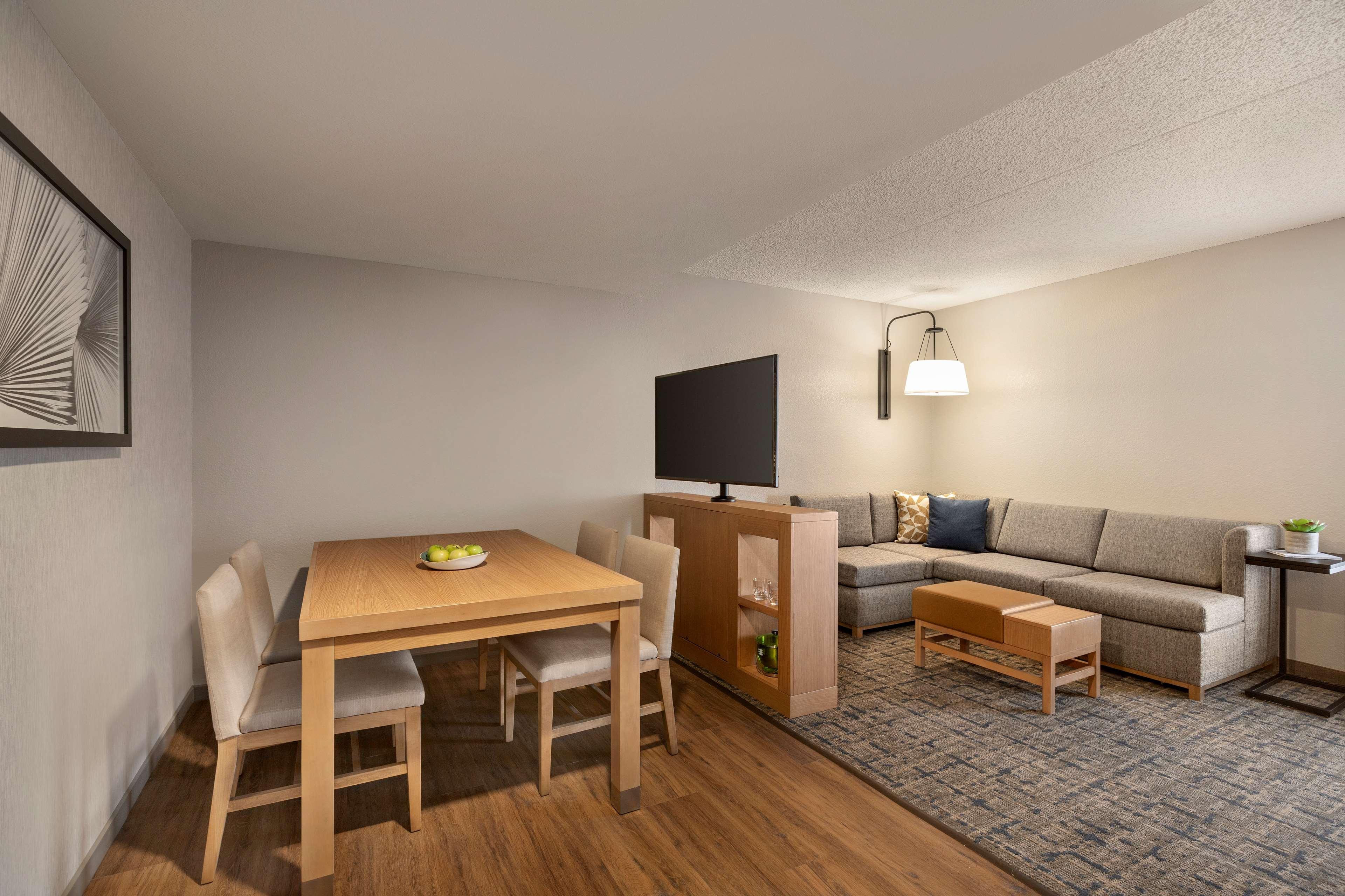 Hyatt Place Tucson Central Exterior photo