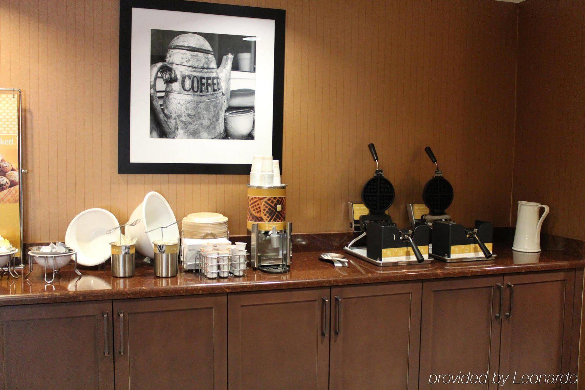 Hyatt Place Tucson Central Restaurant photo